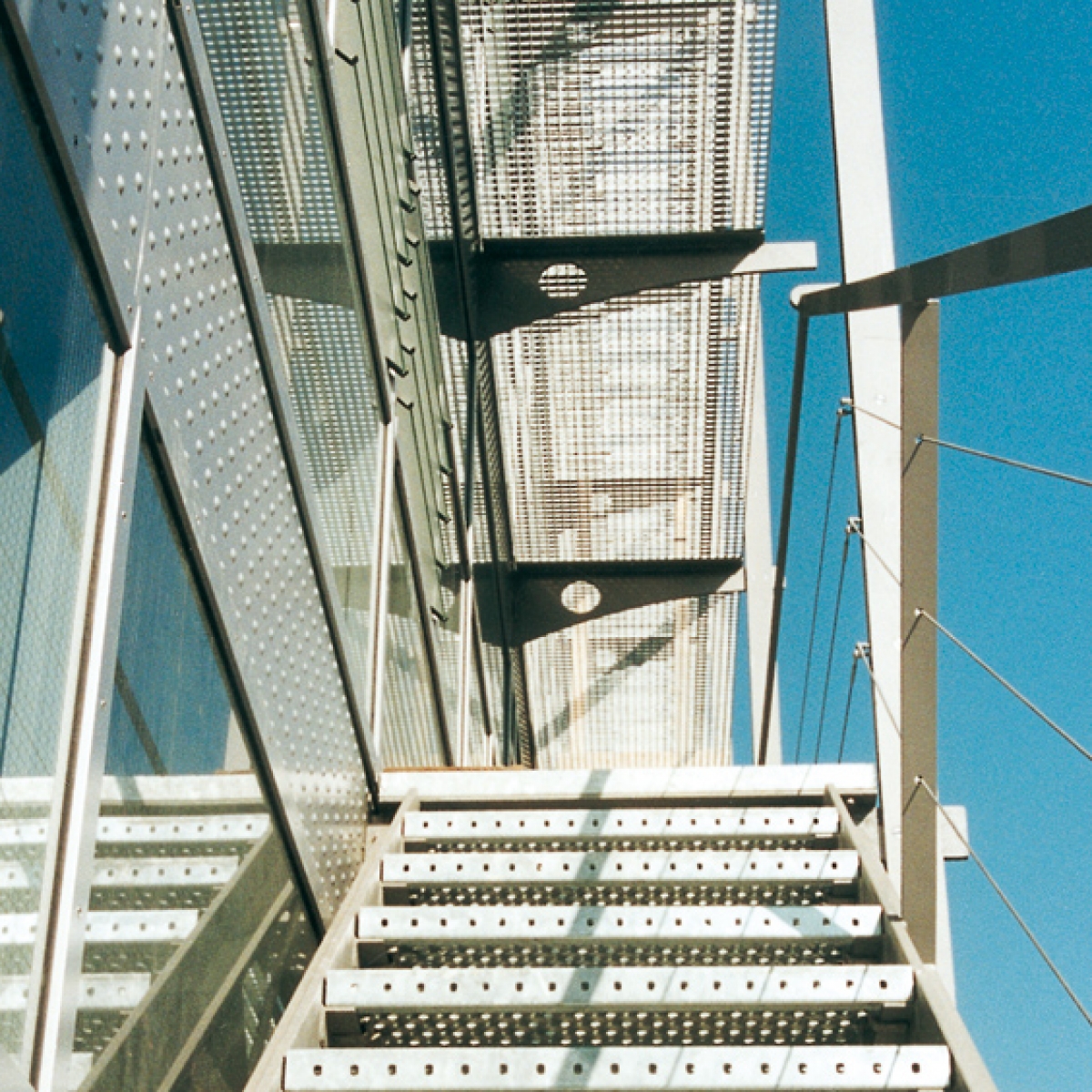 Treppen, Geländer und Balkone - How to become a Real Estate Agent?